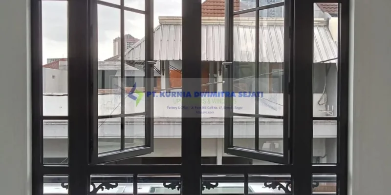 jendela double swing